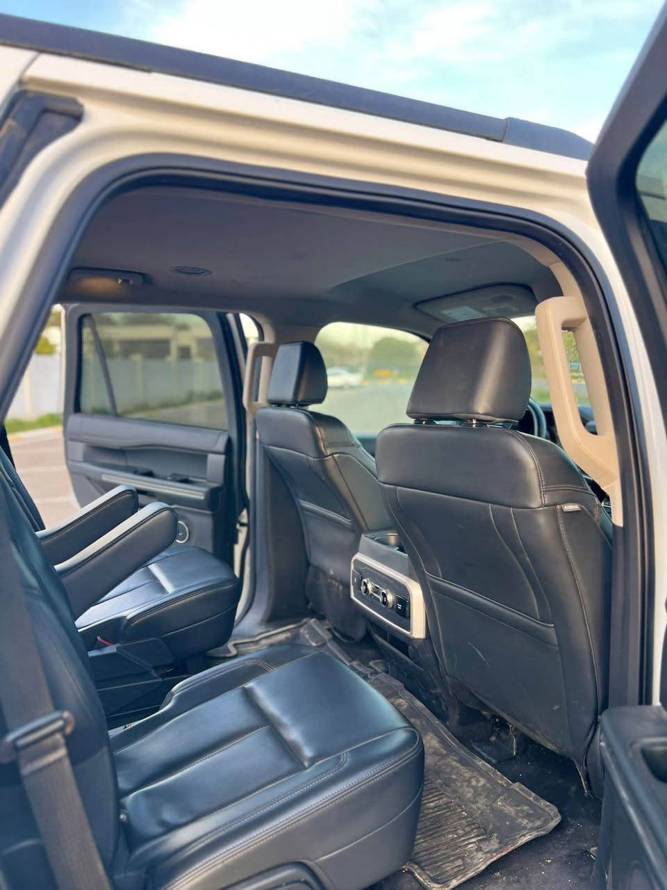 فورد اكسبنديشن 2024
ستة سلندر
اوتو
بصمة
شاشة
كاميرا
تحكم ستيرن
كشنات vip
فقط بونيد صبغ بدون دواخل
صور السونار موجود بالمنشور
كير و محرك ابشرط
ماشية 27 الف
السنوية جديدة لحد 2031
السعر 275 ورقة
مكان السيارة كلار
بيع او مراوس بارقام شمالية
تلفون *********** كالار, السليمانية
