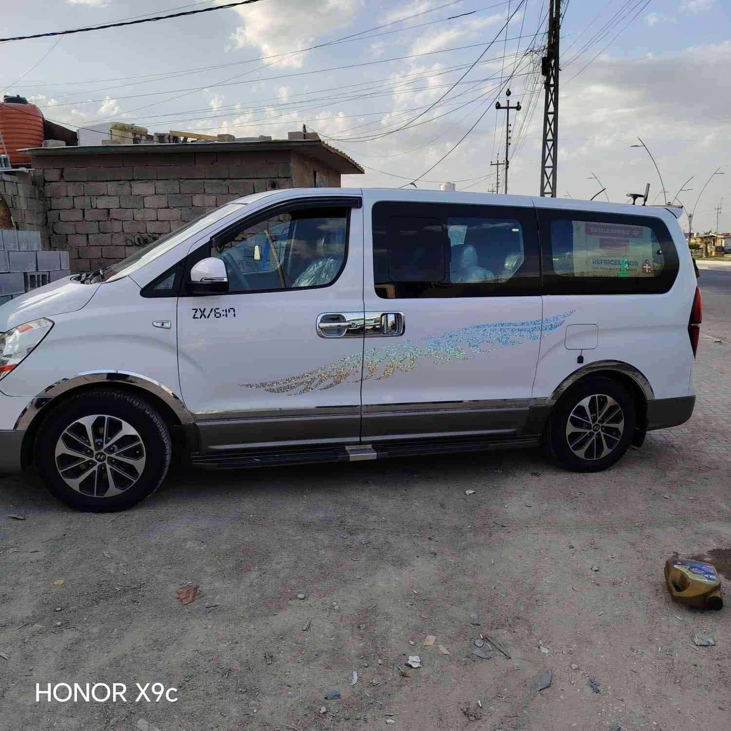 سياره ستاركس للبيع 2017مسكر محرك دبلو سياره نضيفه كلش فقط بنيد  بيه صبغ ومبدل مدگر امامي مكان السياره البصره حيانيه 
رقم راعيها ::‏‪***********
