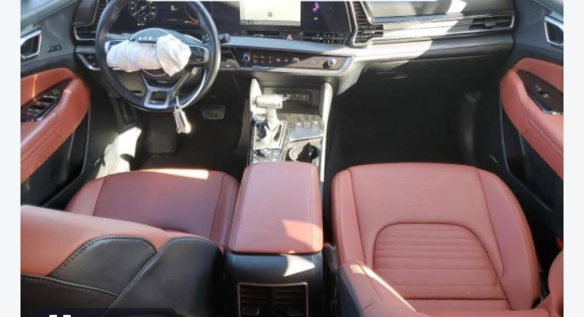 سبورتج ٢٠٢٣ وارد امريكي
سعرها ٢١٠ 
***********
٢٥٠٠ 
ماشيه ٣٢ 
مكاني شارع حيفا
