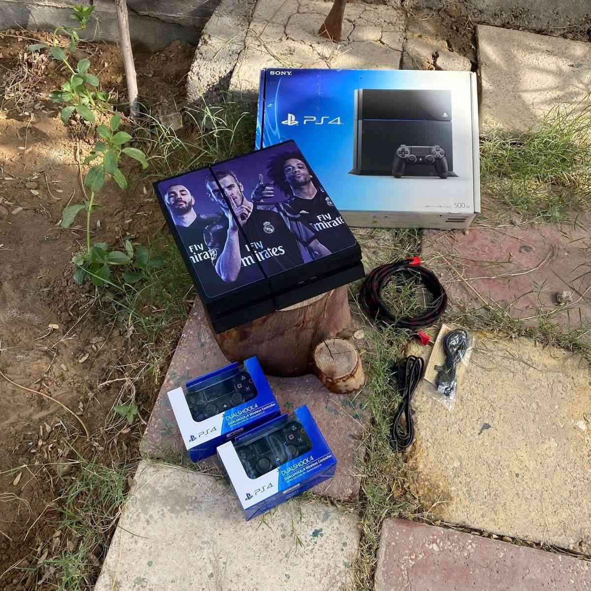 بلايستيشن 4 فات ( أونلاين ) 🎲
• كارتون اصلي مطابق للجهاز
• جويستك 2 وكامل الملحقات
• مساحة تخزين نص تيرابايت
• ما مفتوح ( Look Sticker )
• العاب عدد 5 قويات وموضحات
السعر 185


**إذا كنت صاحب هذا الإعلان وتريد حذفه لأي سبب، رجاءا أرسل رسالة إلى الدعم الفني**