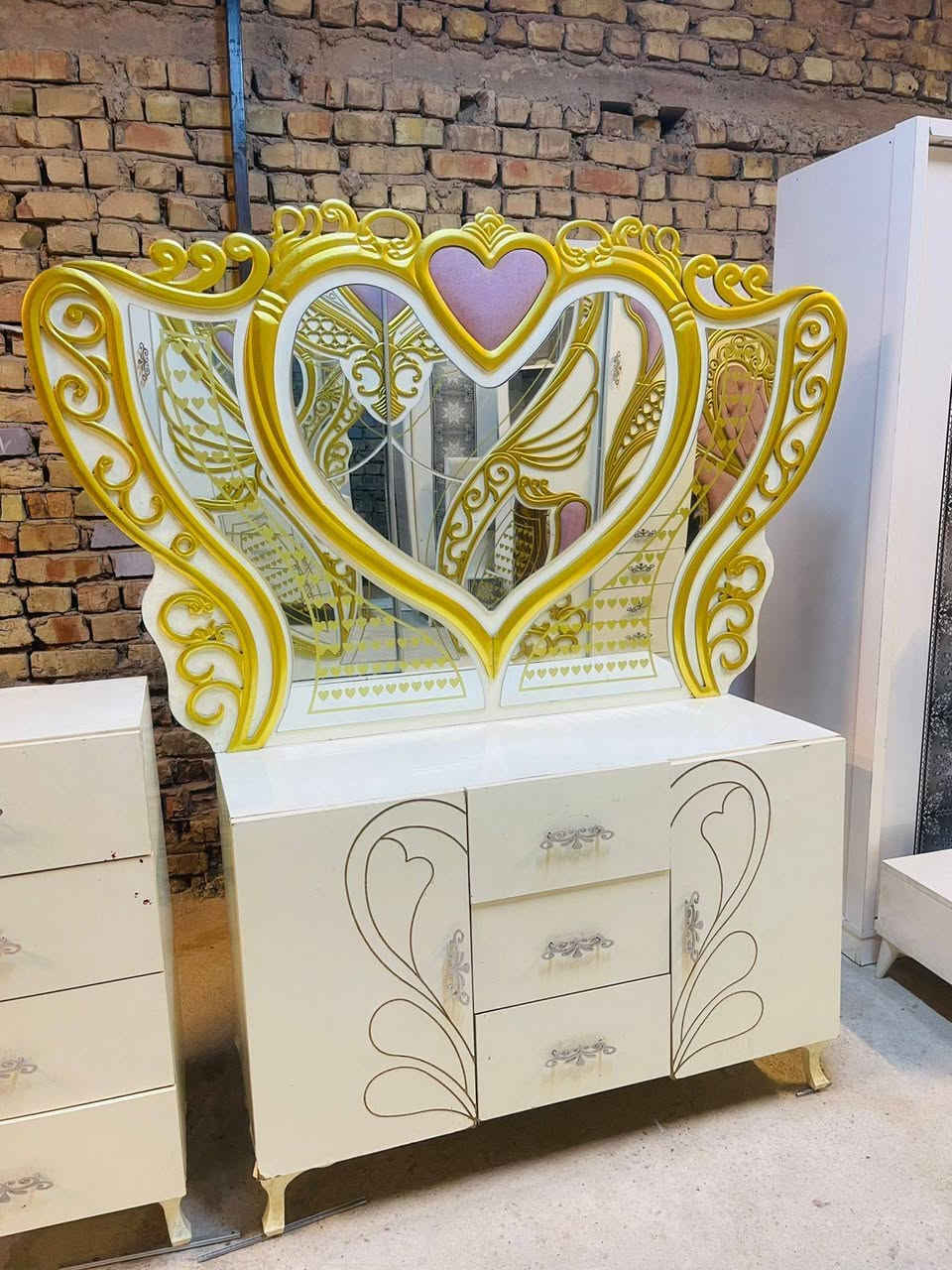 كل هذا الجمال بس ب 550 وي الشد والنقل داخل بغداد مجاني محافظات كروه البصرة, العراق


**إذا كنت صاحب هذا الإعلان وتريد حذفه لأي سبب، رجاءا أرسل رسالة إلى الدعم الفني**