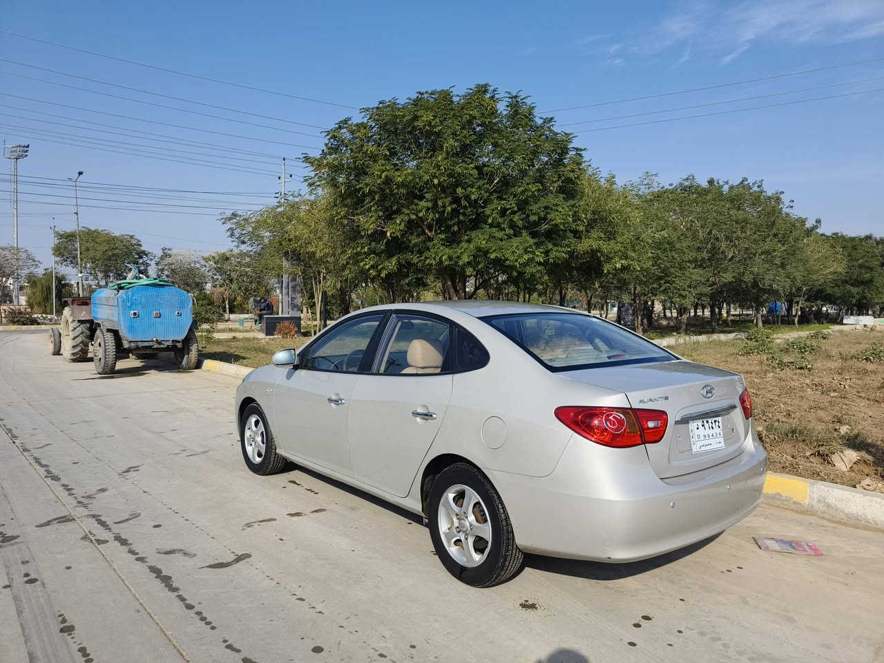 سەرەتا بەناوی خوا 
بڕاوە مۆدێل 2009 تازە داغل 
کوشن جڵدو هیتەر  ناو زەرد
مە کینە 16 دەکشن بەرز مەڕخوبی بازاڕ 
برێکی بەسراوە 
کارەبای بەسراوە
سەیارەکە بێ مەسروفە 
چوار تایە لۆک لۆکی لە ژێرە 
کامل مەسروف کراو 
***********
***********
