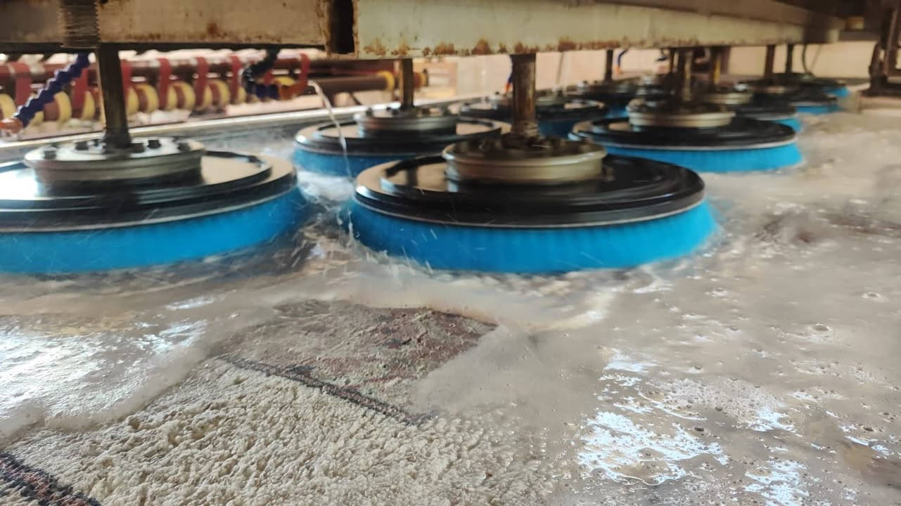 شركة الدجيل كلين لغسيل السجاد الاوتماتيكي والخدمات العامة
نقدّم لكم خدمات تنظيف متكاملة باحترافية عالية وجودة مضمونة، لنوفّر عليكم الوقت والجهد ونمنحكم بيئة نظيفة وصحية.

خدماتنا تشمل:
 • تظيف السجاد باحدث الاجهزة الاوتماتيكية
 • غسل وتنظيف القنفات الموقعي بأحدث الطرق
 •تظيف جميع المفروشات دواشك بطانيات ستائر 
تظيف السيارات من الداخل 🚗 باحدث الاجهزة 
خدمة استلام وتسليم مجانا من والى البيت 🏯
 

لماذا تختارنا؟
 • كادر مدرّب وموثوق
 • التزام بالمواعيد والدقة في العمل
 • استخدام مواد تنظيف آمنة وفعّالة
 • أسعار مناسبة وخدمة ترضي جميع الزبائن

راحتكم ونظافة منزلكم هي أولويتنا 
للاستفسار والحجز يرجى التواصل معنا.
والاتصال ***********
