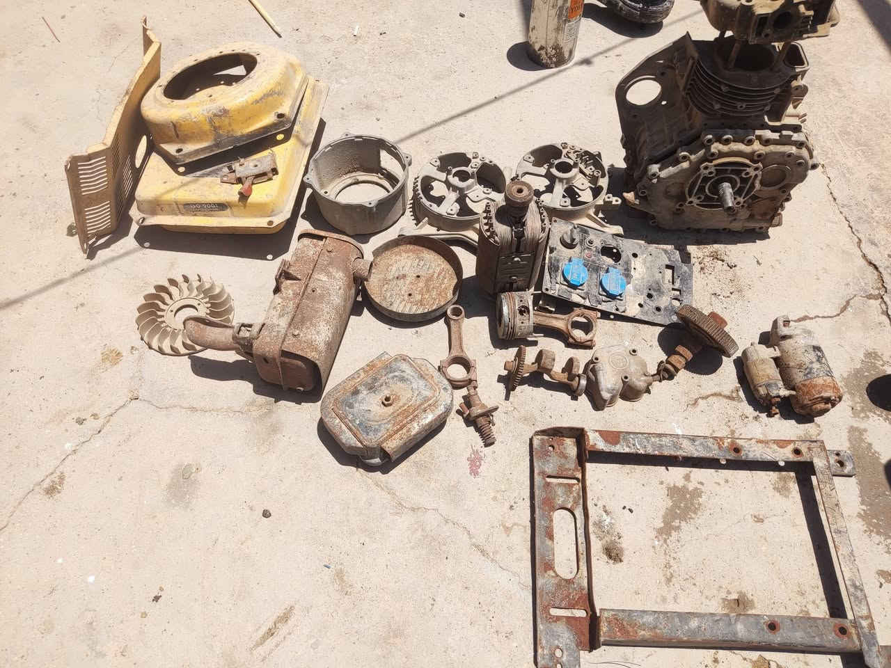 موالده كاز كامه البيع بس محرك شغال وموجود غراض تفصيه البيع ***********
