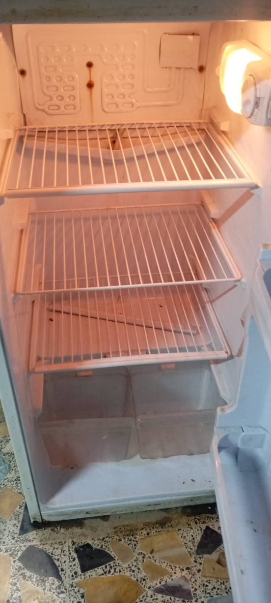 ثلاجه تسعه قدم شغاله وضمان مدينة صدر اكو توصيل


**إذا كنت صاحب هذا الإعلان وتريد حذفه لأي سبب، رجاءا أرسل رسالة إلى الدعم الفني**