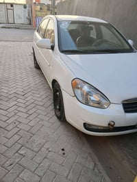 اكسنت فيرنه خليجي مديل /٢٠٠٩  مكينه ١٦٠٠  بيها مكانات صبغ قليل   المكا...