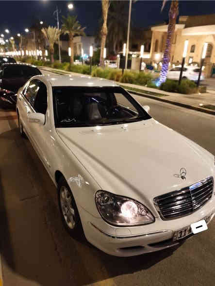 للبيع مارسدس غواصه 2001
S350

سياره عليه ادامه كامله

 صبغ حزام تجديد لون

 رقم بغداد دولي

مكانه بغداد البياع

السعر 120 وبيه مجال حك الجيه

***********
