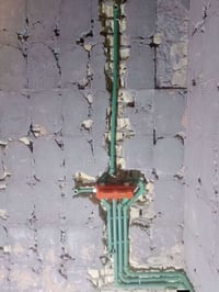 🔧⚡💧 أشتغل مي ومجاري وكهرباء 💧⚡🔧 أعمالي تشمل:  كهرباء منازل ومحلات  تمد...