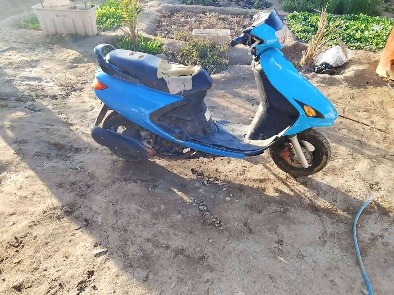 سلام عليكم دراجه لبيع مابيه اي نقص بس سلف مكاني ديوانيه الحمزه الشرقي سعره 250 وبيه مجال لشراي مكلف بنشر رقم راعيه *********** اتصل
