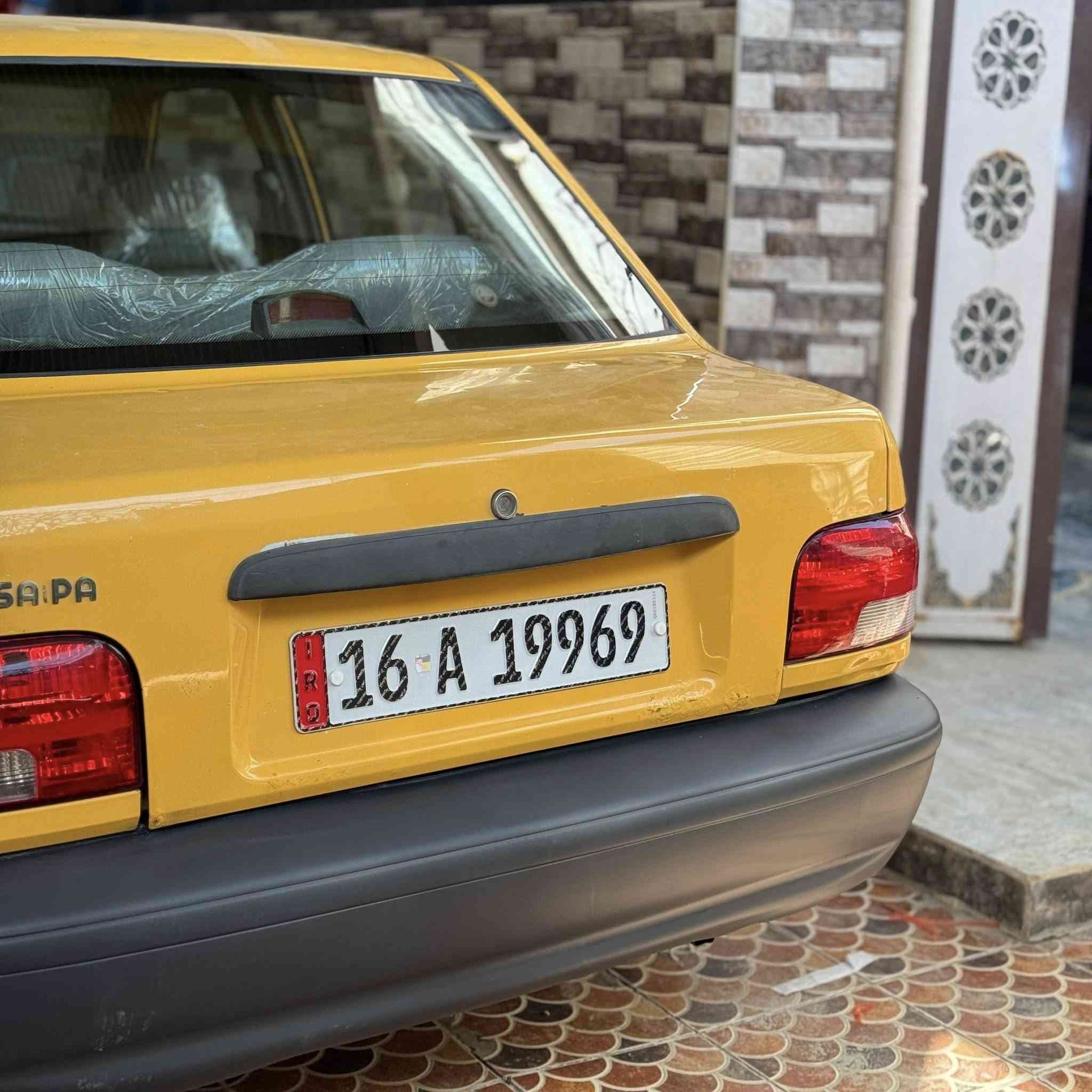 السلام عليكن سايبة للبيع موديل 17 بيهة جاملغ وبنيد مبدلات وحالوبة كير مكينة علشرط حدادية تخم تاير باتري جديد لسعر 32الهاتف***********
