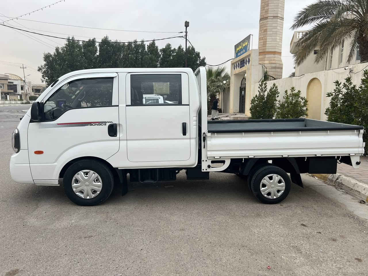 السلام عليكم ورحمة الله وبركاتة

كيا دبل قمارة محرك 3000 مسكر كير اوتماتيك موديل 2020 فول مواصفات سياره كفاله عامه من البارد والضربه 

ماشية = 54.000 Km 

السعر = 185 ورقة وبيه مجال

للأستفسار = *********** 

مكان السيارة = الفلوجة
