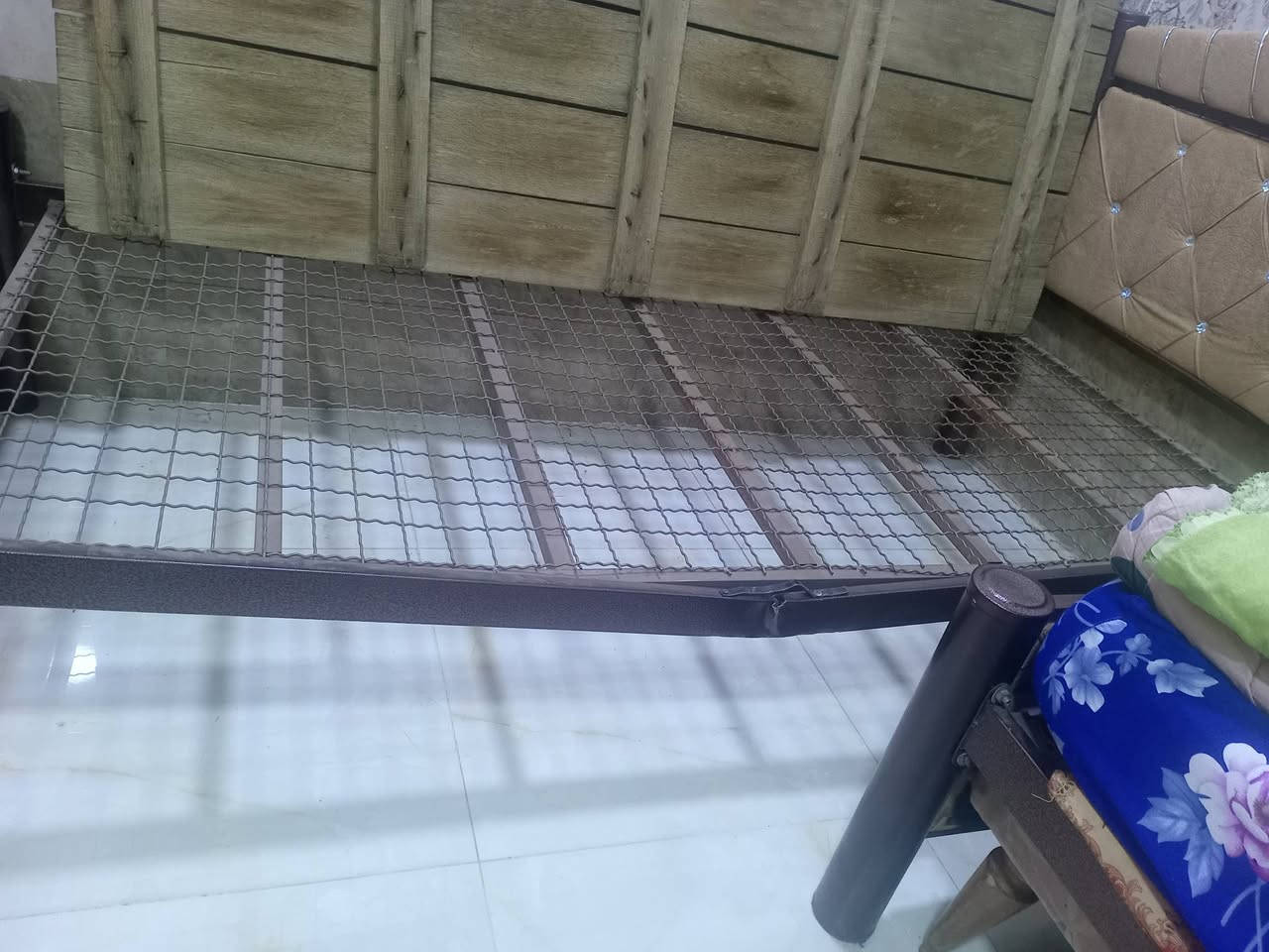 عندي قريولات ٢ موديل هسا وضعهم عالنص وحدة منهم بيها لحيم
وسعرالجديدة معروف ب٦٥ الف الوحدة
اريدهم الاثنين ب ٧٥


**إذا كنت صاحب هذا الإعلان وتريد حذفه لأي سبب، رجاءا أرسل رسالة إلى الدعم الفني**