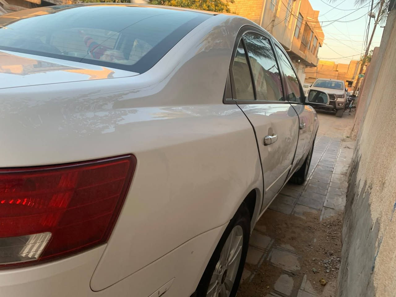 سوناتة ٢٠٠٩ خليجي محرك ٢٠٠٠ دوش مكفوله من الضربة والتبديل
بيهه ملاحضات بسيطه موضحه بلسونار كير ومحرك مكفولات 
تدفئة تبريد ثلج شرط الفحص 
تخم تاير جديد حداديه اماميه جديده حداديه الخلفيه نص عمر 
عليهه ادامه كامله 
رقم دولي السياره  بسمي شخصيا 
مكان السياره كربلاء الحسينيه
السعر ١٣٠ وبيهه مجال بسيط 
للاستفسار ***********
