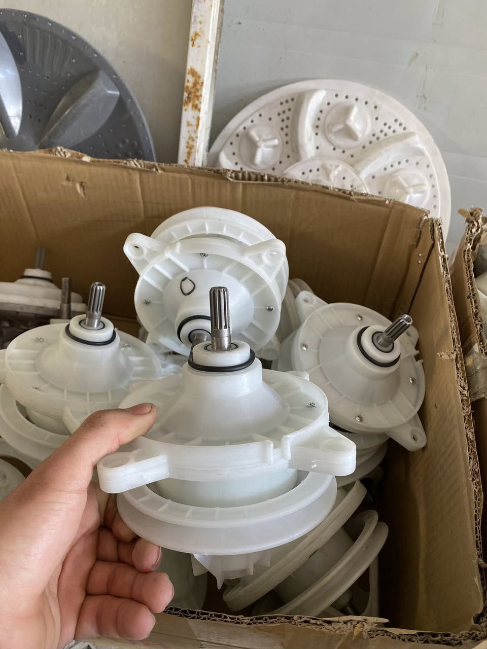 #جملة #مفرد🚨🚨🚨
يتوفر جميع انواع الگيربوكس للغسالات الصينية والكورية واليابانية ذات الحوضين وباسعار تنافسية 
العنوان :كربلاء - الابراهيمية -قرب محطة وقود انوار كربلاء 
للاستفسار: ***********
