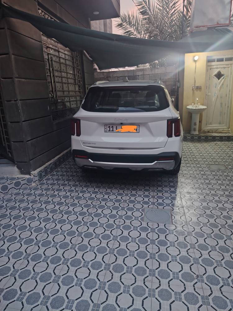 السلام عليكم 
سورنتو موديل2025 خليجي   محرك ستة سلندر 3500 فئة السيارة  نص  فول والسيارة مكفولة ماشي1400
والسيارة استعمال نظيف جداً والسيارة رقم بغداد الجديد الإنكليزي وبأسمي
والمكان ديالئ
وهذا رقمي ‭ ‭*********** بغداد, العراق
