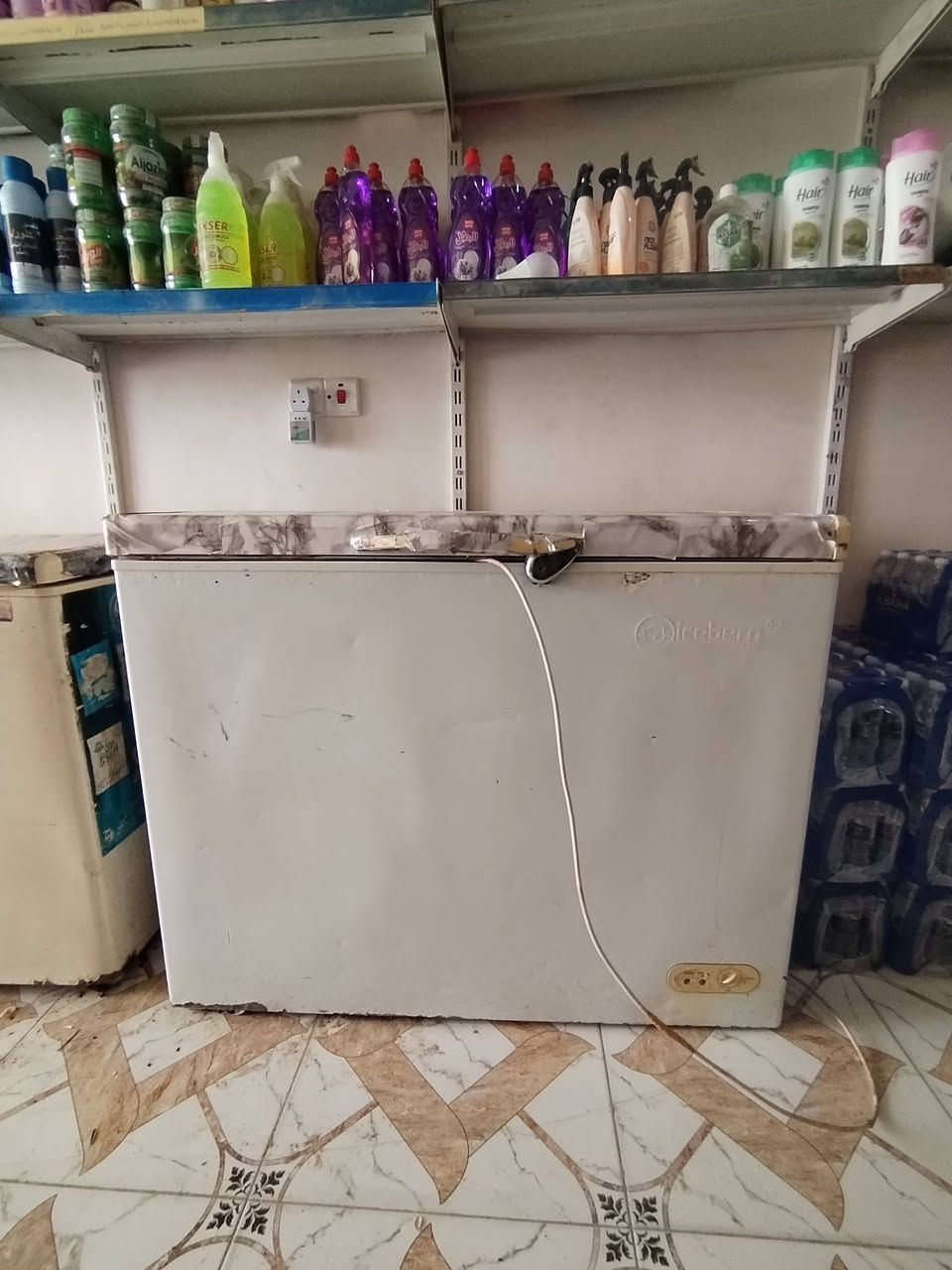 السلام عليكم ورحمة الله وبركاته
موجود مجمدات للبيع شلعة وحدة
***********
