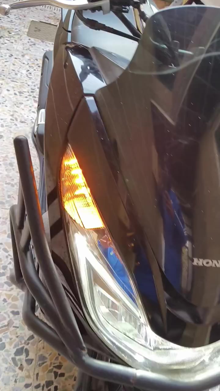 سلام عليكم دراجه pcx جيل ثاني ياباني 
دراجه خير من الله كلش نضيفه 
المكان بغداد العبيدي 
***********
سعر خاص فدوه
