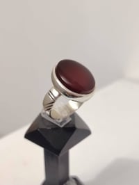 خاتم من حجر العقيق اليماني الطبيعي صياغه ثقيلة وجميلة فضه عيار ٩٢٥ يوج...