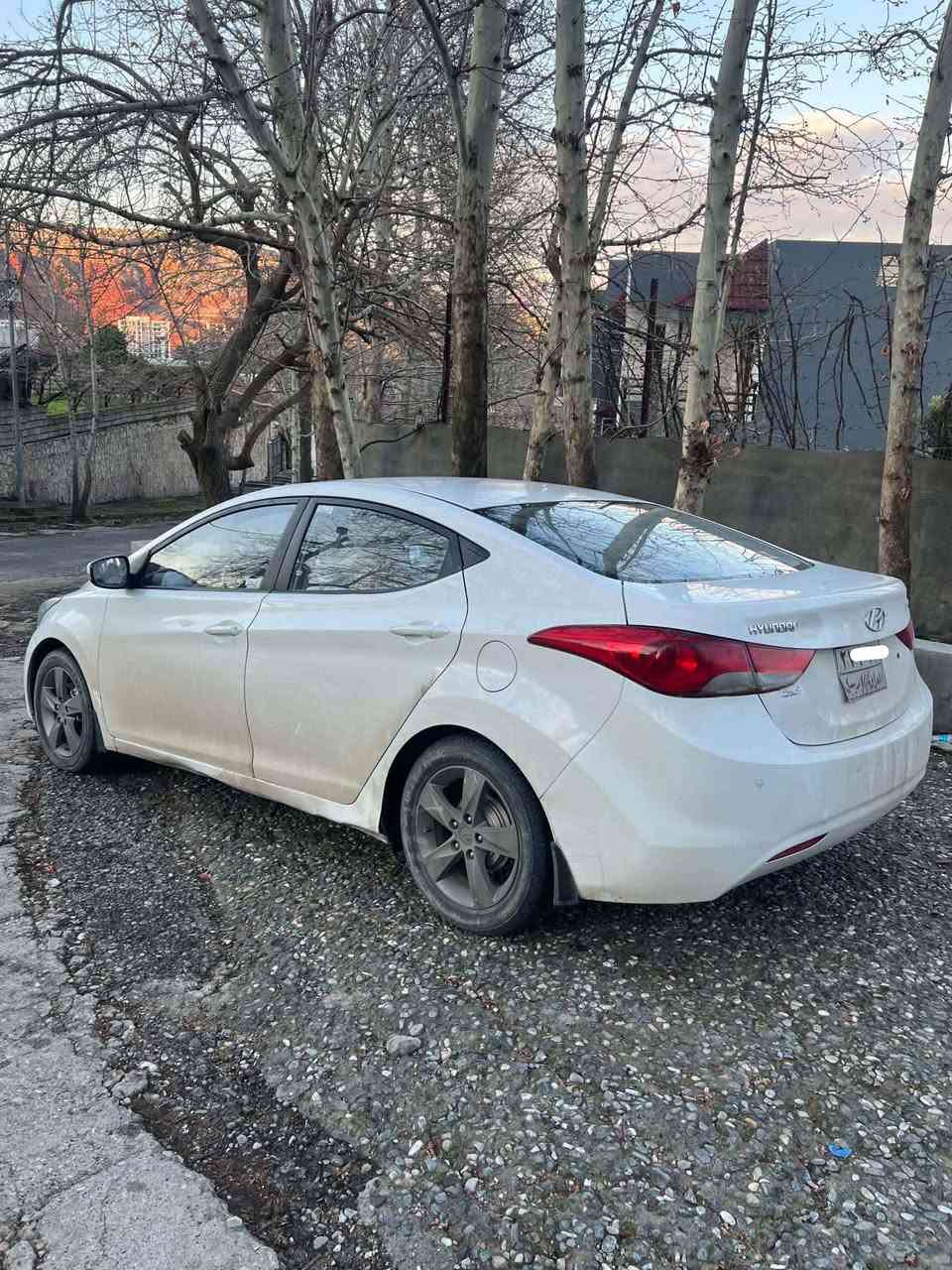 هیۆندای النترا  2013 خلیجی
پارچە ڕەش لەسەرساغە ✔
3پارچەی پشتەوە وشان وسقفی بەشەرتە بێ بۆیاخ
مەکینە 16 مەڕغوب،ناوکرێمی ➡
گێڕومەکینەوکارەبایی بەشەرتە ➯
فوول مواسفات تەنها بەسمەنیە ➡
*********** ڤایبر،واتساپ
شوێن شەقڵاوە
نرخ 93 $ شقلاوة, أربيل
