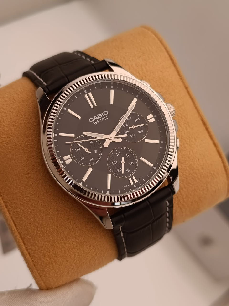 كاسيو ياباني اصلي وكالة 🎌
سير جلد 
سنتر لعرض الثواني 
سنتر لعرض الايام 
القطر 40 
ضمان سنتين من تاريخ الشراء 
كامل المرفقات 
الساعه كوارتز 
السعر خاص


**إذا كنت صاحب هذا الإعلان وتريد حذفه لأي سبب، رجاءا أرسل رسالة إلى الدعم الفني**