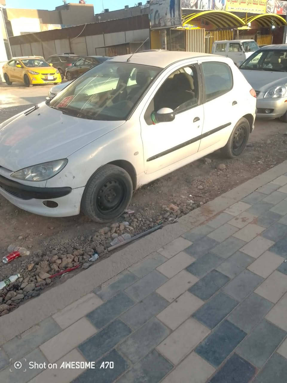 السلام عليكم بيجو فرنسي 307 شغالة مكينه مكفولة كشر مكفول بي كاتب دوات بيه مشكلة بسيطة بل كير تكلف ٢٥ ألف بس مستعجل على بيع مكاني بغداد سيارة بدون راقم ادوت سعر 2500 بيه مجال كلش بسيط مكاني الزعفرانية هذا رقمي ***********
