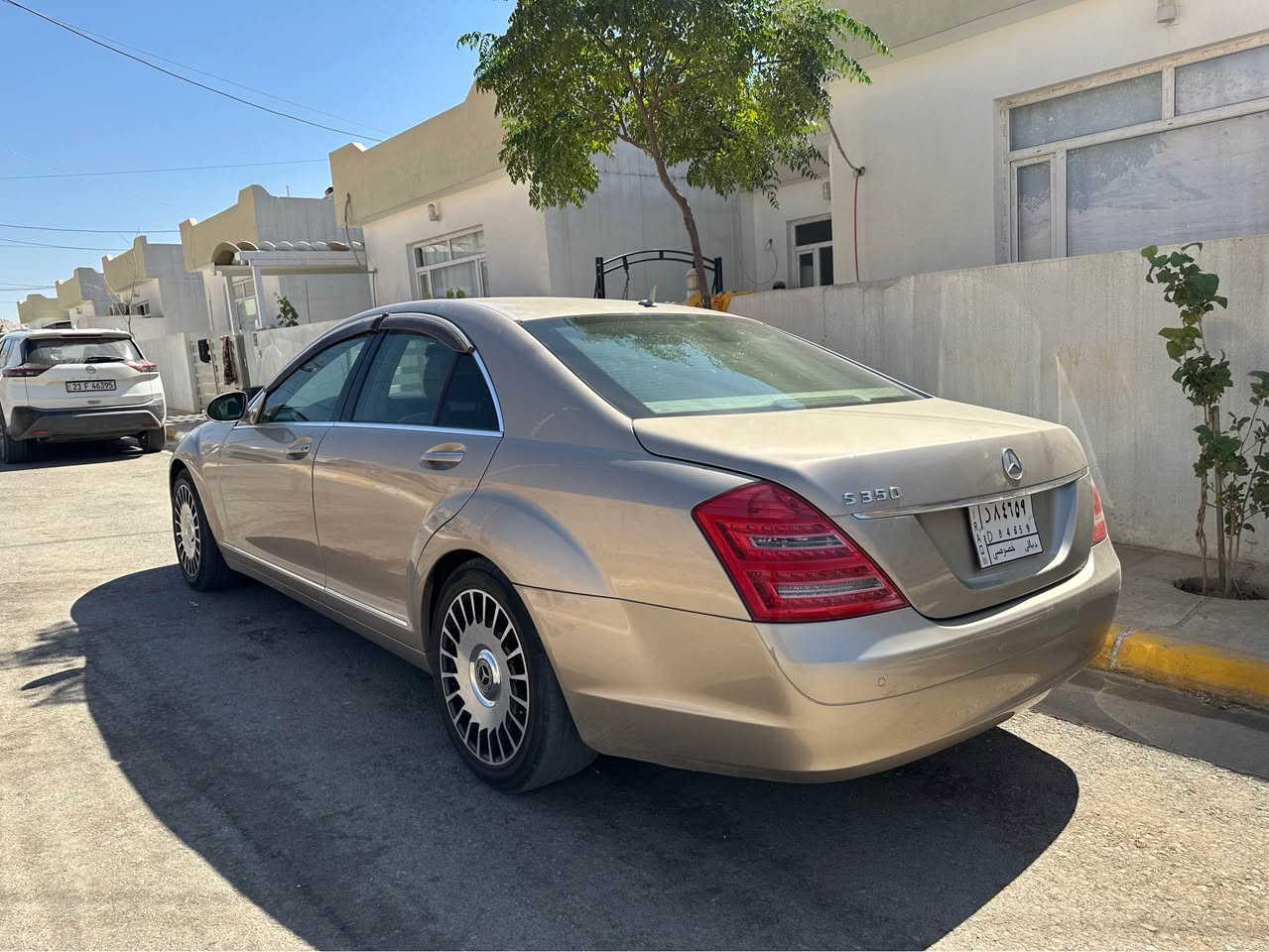 MERCEDES BENZ S350 V6
‎مارسیدس ئیس کلاس ٣٥٠
کۆدی ئاسایشی بۆ کراوە
مەکینە مەرغوب
‎مۆدیل 2006فوول فول مواسەفات   
‎سەیارەکە ساغه
٣ پارچه ی پەمپە لەسەر ساخی
لێدراو و چاڵ و ساردی نیە
١٥٤ هەزار ڕۆشتووە 
‎سڵایدە
کامێرە و حاسە 
کوشن (جلد و هیتەر و خزن و کارەبایە) 
‎سیدی بۆکس 
‎ئاوێنە ئەخەوێت 
‎کوشن گەرم 
تەبرید گەرم و سارد 
‎ سەیارەکە ساخە
‎ نموونەیە لە جوانی
‎   هەموو گیانی بە شەرت
‎ کارەبایی و گێڕ و مەکینە بە شەرت
سعری ٨٤ گەڵاو مەعامەلەیەکی کەم

شوێن ؛ دەربەندیخان
ژ.م؛ *********** دار بنديهكان, السليمانية
