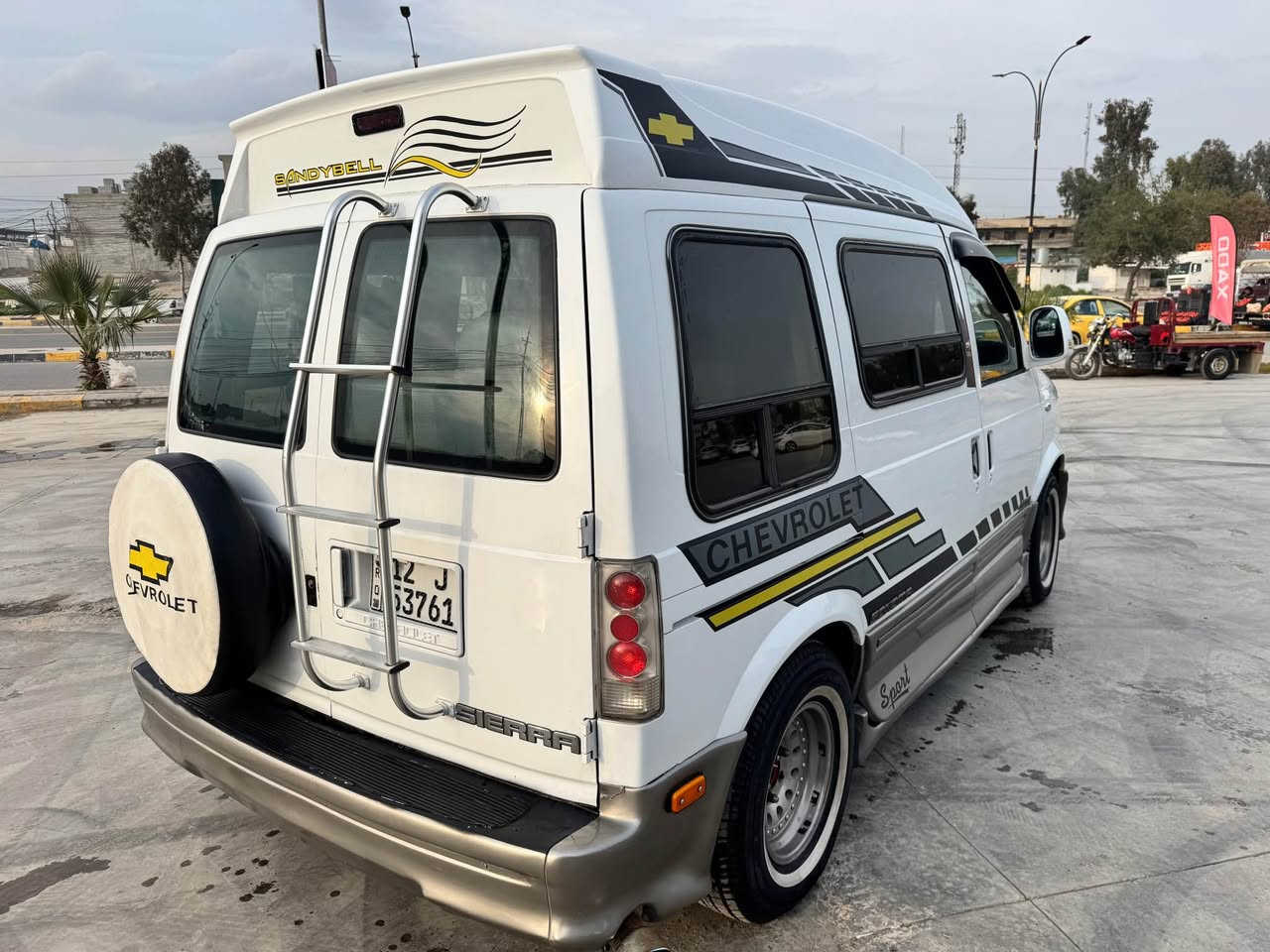 شوليف جيمسي استرو(ساندي بيل )شاصي قصير قنبوره مكينه كاز ٢٧٠٠كير اصلي تعليك  صبغ عام جماليه داخل جلد دوشمه جديده طخم خلفي امامي طخم تايات باتري جديد وايرمنيه كامله رقم نينوى باسمي شرط الوكاله والتحويل بيع او مراوس وترهم مقدمه اقل شي ٢٥السعر ٦٠وبيها مجال موصل حي العربي سياره نضيفه وجاهزه دينار متصرف عليها ***********/*********** موصل, نينوى
