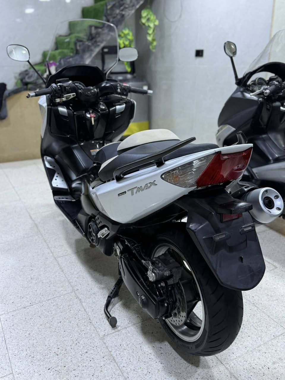 بسم الله ما شاء الله
TMAX 500 2011
المسافة المقطوعة 13km
نظافة 100/100
بيع فقط بدون رقم فقط عقد بيع وشراء
العنوان مدينة الصدر شارع الفلاح قطاع ١٢
الراغب بالشراء هـ***********
