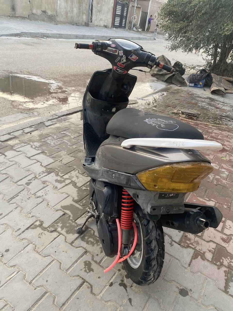 سلام عليكم ماكس عدله البيع دراجه ذابله طابوكه حاويه بلاد ٤٩غراضه مختمه بس مو ختم واحد دراجه خير من الله مكينه حلوه بيه صدر رياضي بيه يدات رياضي غراض مال حاويه سعر دراجه مال متوازي بيع مستعجل السعر ٤٥٠او بيه مجال دراجه كشي مابيه هاذ رقمي التوصل ***********
