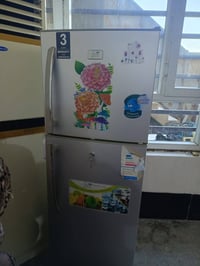 عاده نشر سبب الوعود الكاذبة ثلاجه للبيع شرط الفحص بعدها جديده السعر 13...