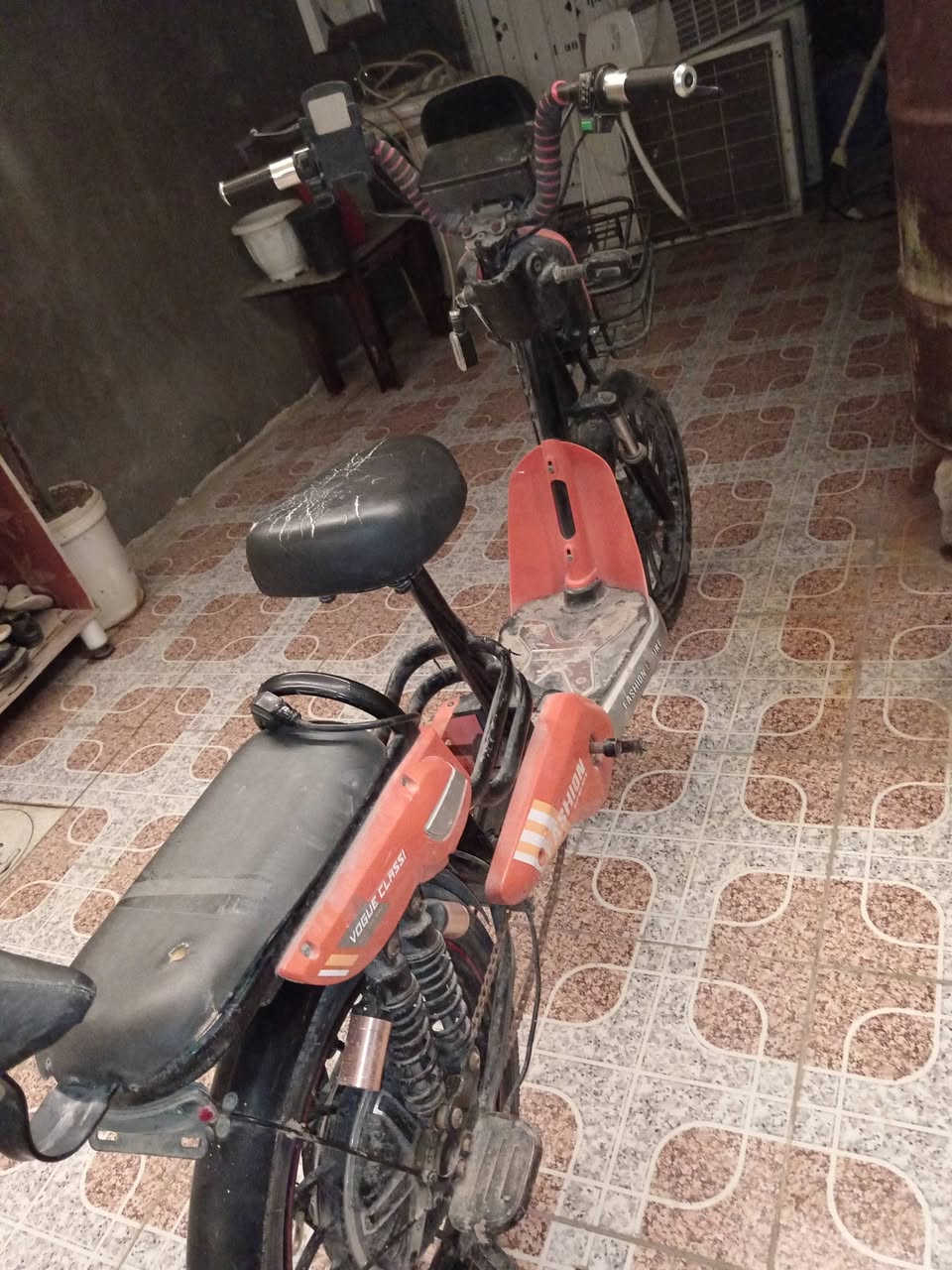 السلام عليكم دراجه شحن اللبيع السعر على الرقم *********** مكاني حله نادر الثانيه
