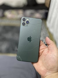 آيفون ١١ برو ماكس • مقفول ايكلود • ظهر مفطور