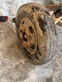 تايرات مع ويل • ٦ قطع • موصل الايمن