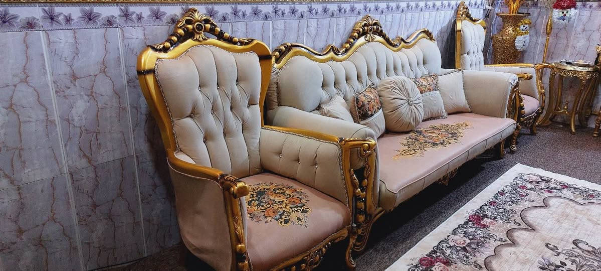 تخم زان تركي عشر مقاعد نظيف جدا بغداد الشعب ***********
