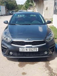 للبيع كيا فورتي موديل 2019 رقم بغداد دولي بيها قطعه جاملغ خلفي صبغ بدو...