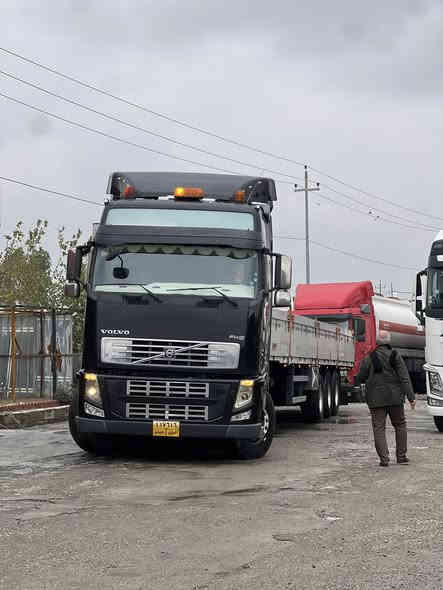 للبيع فالفو فلات جوانب متحركه سنكل

موديل 2006

كير اوتوماتيك 

حجم محرك 480

نوع عربانه فلات جوانب تك تاير كرون

السياره موجود في معرض عادل 

عنوان كركوك مقابل جسر حزيران 

***********
***********
