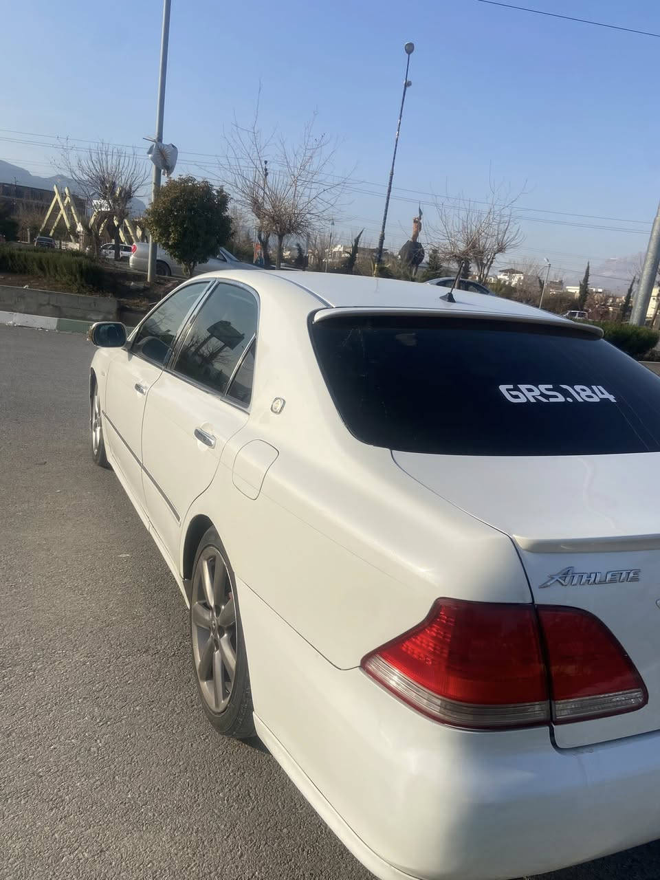 سلاو هاوريان شاهينه براوه موديل ٢٠٠٥ شتيكي زور جوان و خاوينه سقفي شوشه يه هه يكه لي زور جوان و خاوينه مه كينه ١٨٢ كير و مه كينه به شه رت تابلي شتيكي. خاوين و جوانه بو سعر تيل بكه 
شوين رانيه
***********
