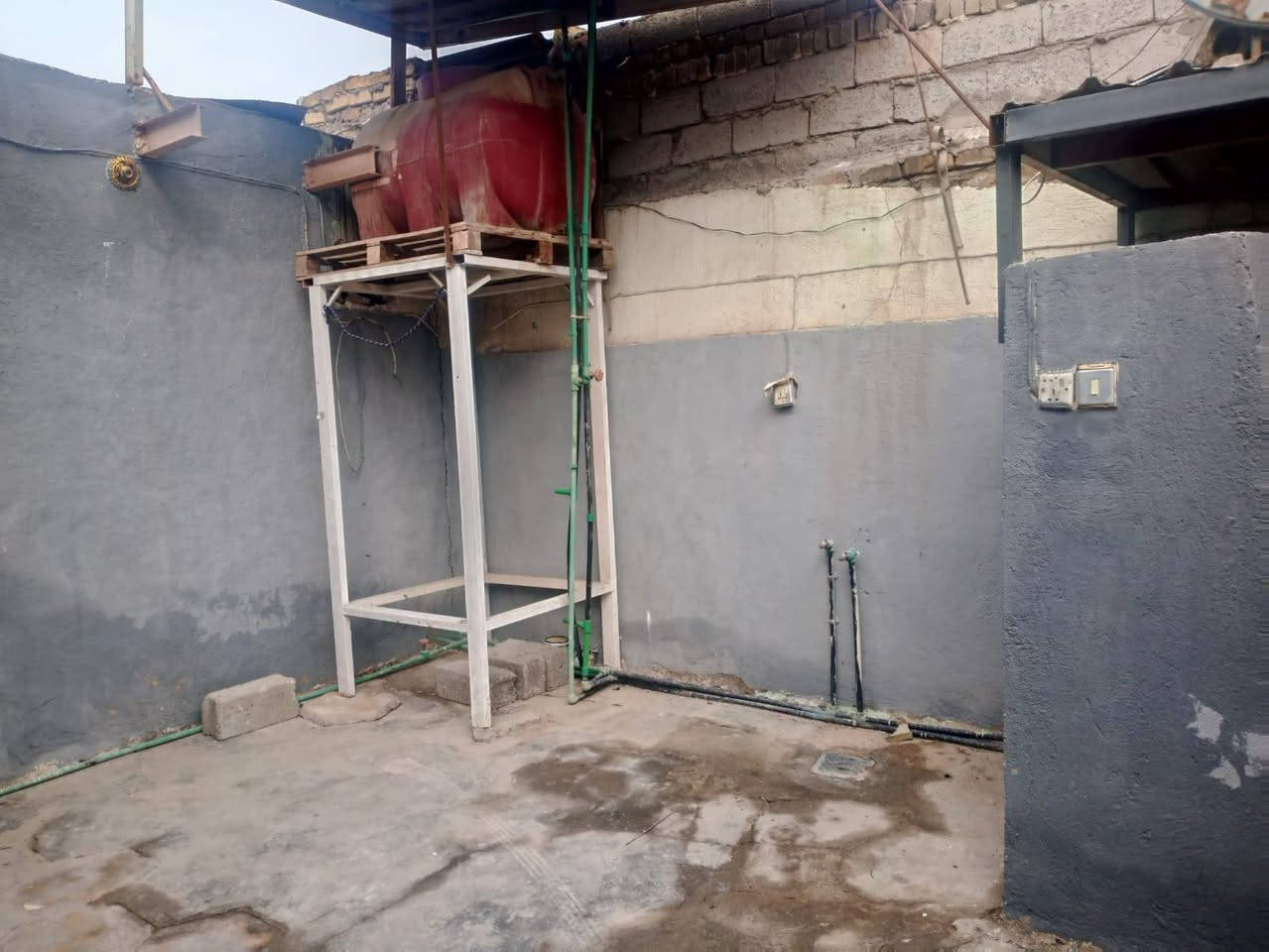 دار للبيع ١٠٠م
شارع محطة الغاز القديمه.

غرفه وصاله ومطبخ صحيات عدد٢

كراج كبير  ومكشوفه عدد ٢

عنوان الدار كوفه حي ١٧ تموز حي صدر الثالث

للاستفسار أكثر اتصل السعر ((( ٢٤)) مع المجال البسيط 

*********** ابو محمد الكعبي

ملاحظه
يوجد ٤ بيوت قريبات على محطة الغاز القديمه

للبيع 

المساحات، ١٠٠م  و ١٥٠م.و١٣٠م و ٢٢٠م
