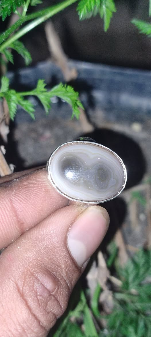 يالله سلام عليكم حبايب گلبي وينة الي يدور نوادر  ومفول. خاتم سليماني رصاصي عينتين صريحات   مجزع   كلش حلو وقطعة نادرة  وعتيج مالت اهلنة.   طبعن لون العيون دهن ودبس كلش نادر وجميل  الي يريدة يراسلني  واني بخدمتكم


**إذا كنت صاحب هذا الإعلان وتريد حذفه لأي سبب، رجاءا أرسل رسالة إلى الدعم الفني**