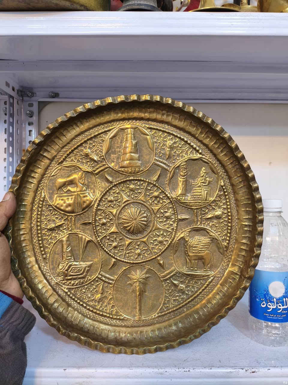 انتيكات وتحفيات للبيع مكاني بغداد *********** يوجد توصيل
