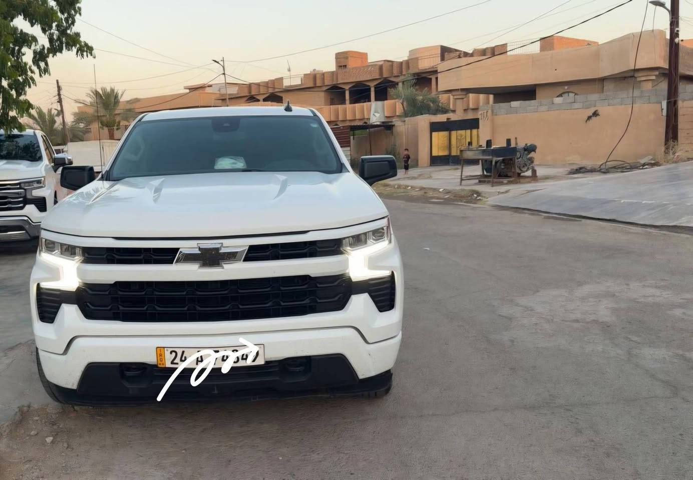 LT.71.2022
شوفليت سلفرادو 
عدد الأميال : 94.000 ميل
بدون ضرر وصبغ فقط شخط 
سلندر: 8 سلندر محرک: 5.3
الكاميرا الخلفية - التحكم على المنحدرات - كاميرا الأمامية - بصمة - مثبت السرعة - شاشة - مراقبة النقطة العمياء - التحكم التلقائي في درجة الحرارة - مقعد كهربائية - 8 وسادة هوائية - مصابيح زينون الأمامية - المصابيح الأمامية ليد - مانع الانزلاق - أبل كاربلاي - التشغيل عن بعد - 4x4 - ABS - رادار - كشافات ضباب
📍العنوان: تكريت شارع الزهور
***********
***********
