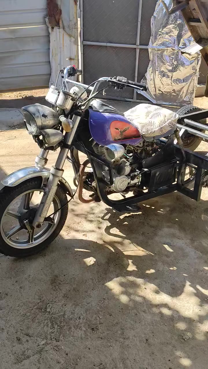 السعر 1،350 وبيها مجال للطيبين مكاني كربلاء طويريج للاستفسار اكثر اتصل ***********
