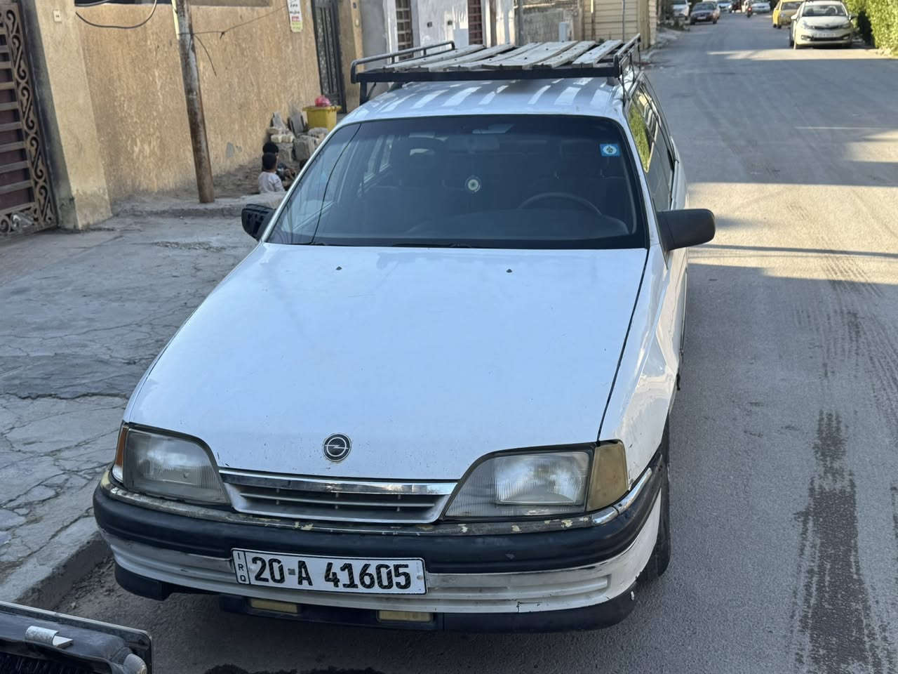 سلام عليكم اوبل اوميكا موديل 92بسمي شرط تحويل عنوان السياره بغداد الدوره  سعر السياره 32اتصال***********
