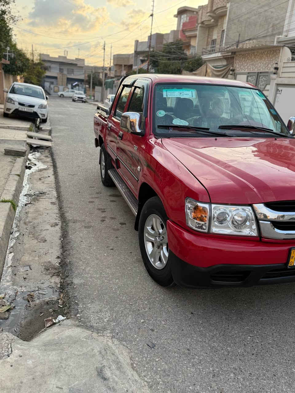 السلام عليكم 
بيكم دير 2012 احمر رقم نينوى اجنبي سياره احلاا من الصور 
بدون ضرر بدون صبغ فقط باب مصلح سنويه جديده كاربون بيها 
محرك كير تبريد شرط سياره ما تصرف شي عليها الف مبروك على ياخذها شراي تعال شوفها وتدلل📍

0751‬8440396

*********** موصل, نينوى
