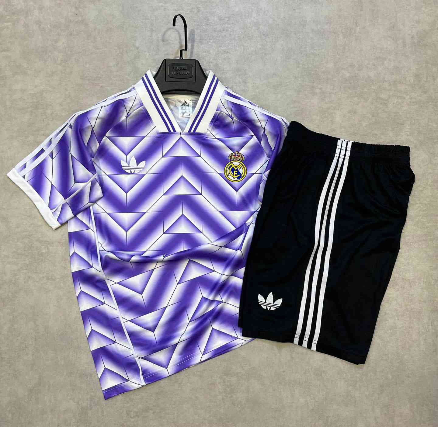 اكثر من 30 موديل للموسم الصيفي 
السعر 15 الف 
متوفر توصيل لجميع المحافظات 
للحجز مراسلة الصفحة 
العنوان بغداد المعامل البستان مجاور مطعم اوراس


**إذا كنت صاحب هذا الإعلان وتريد حذفه لأي سبب، رجاءا أرسل رسالة إلى الدعم الفني**