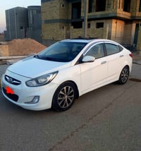 اكسنت ٢٠١٤ • محرك ١٦٠٠ • فتحة سقف جلد