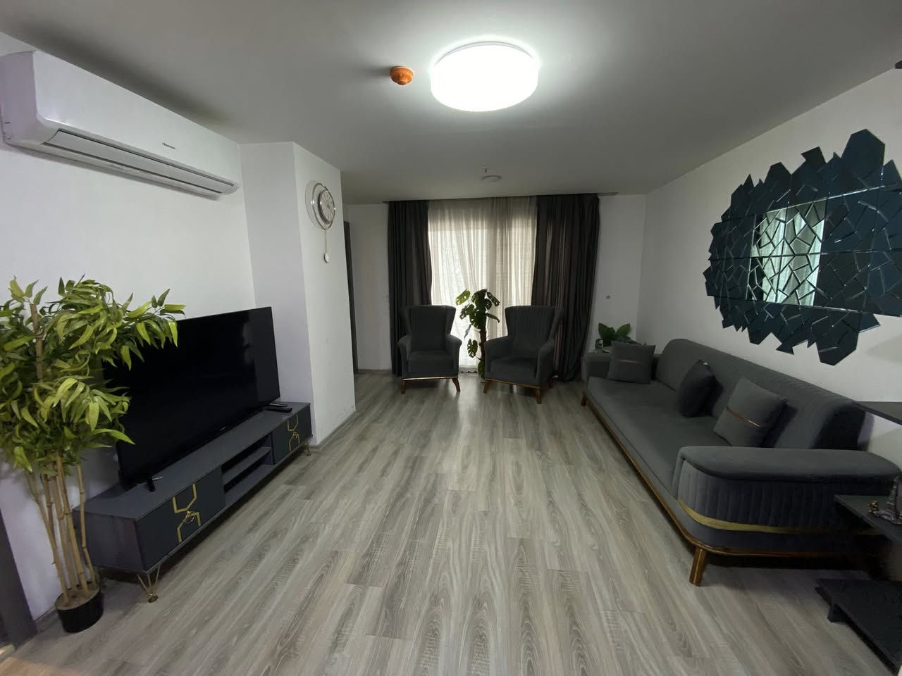 ‏شقة للإيجار في أربيل
‏في مجمع سكني لايف تاورز
‏داخل مربع الذهبي 
‏شقة متوفر غرفتين وصالة 
‏مؤسسة بالكامل 
‏مساحة 135 متر
‏طابق 20 
‏الاستفسار أكثر على ال WhatsApp 
***********📞
***********📞
