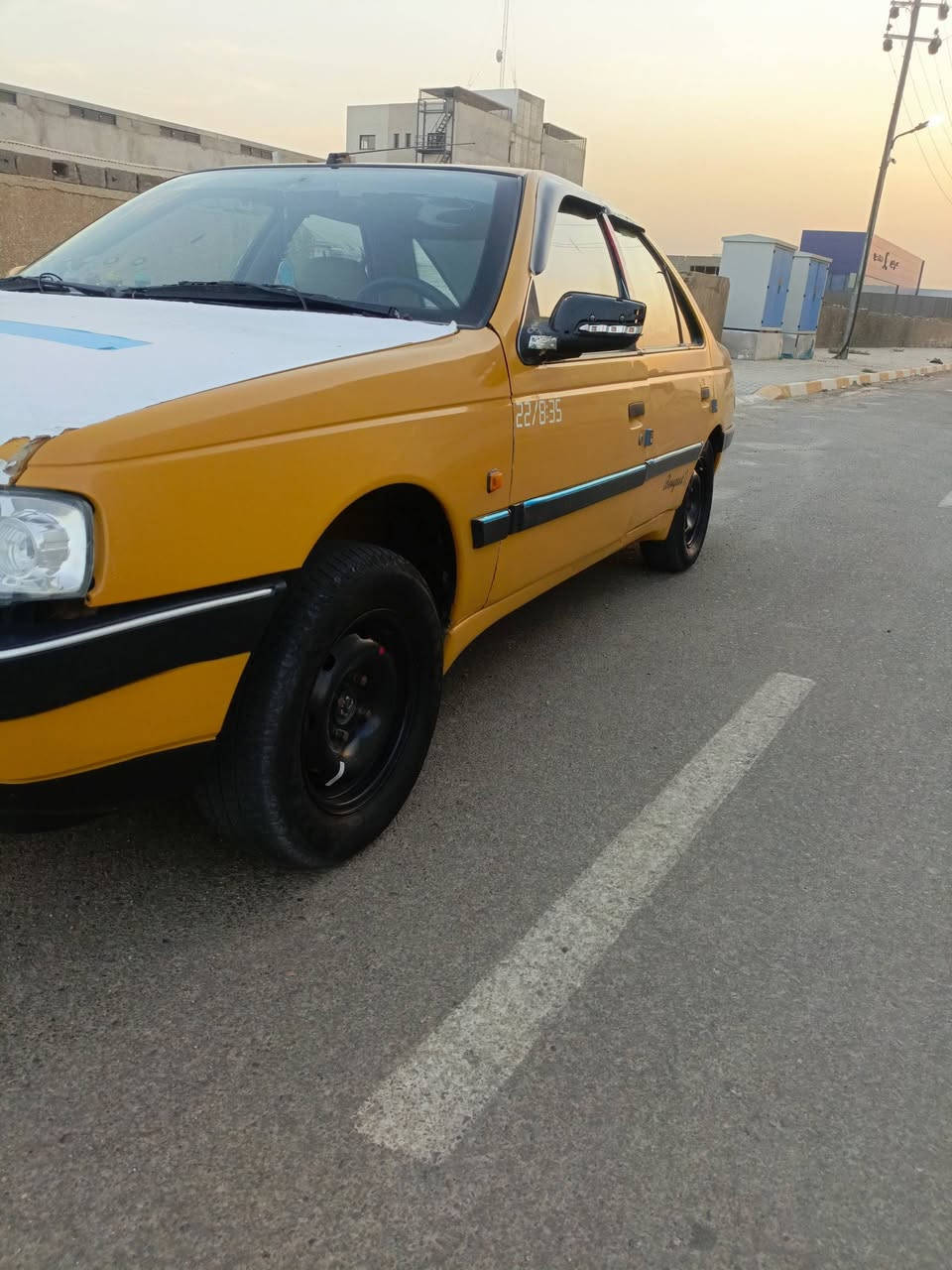 سلام عليكم
للبيع بيجو لميس 
موديل ٢٠١٦ بسمي
 مصفره خط وبحث وهيئه  
تحويل مباشر هزه وسنويه جدد 
مكينه كير خير من الله لاتبخير ولاتنقيص 
تبريد ثلج
 تدفئه شغاله خير من الله
 تكم شواصي الغود حوضها نضيف
بدون ضرر وخياس 
  تايرات جدد
دوشمه وكاعيات جدد داخلها جديد 
منظومه بانزين جديده
كهربائيات كلها شغاله وبلاديه  
 السعر 37 بيها مجال شراي 
مكاني بغداد يم مخابز باب الاغا
 الاستفسار على الرقم‏ ‪***********
