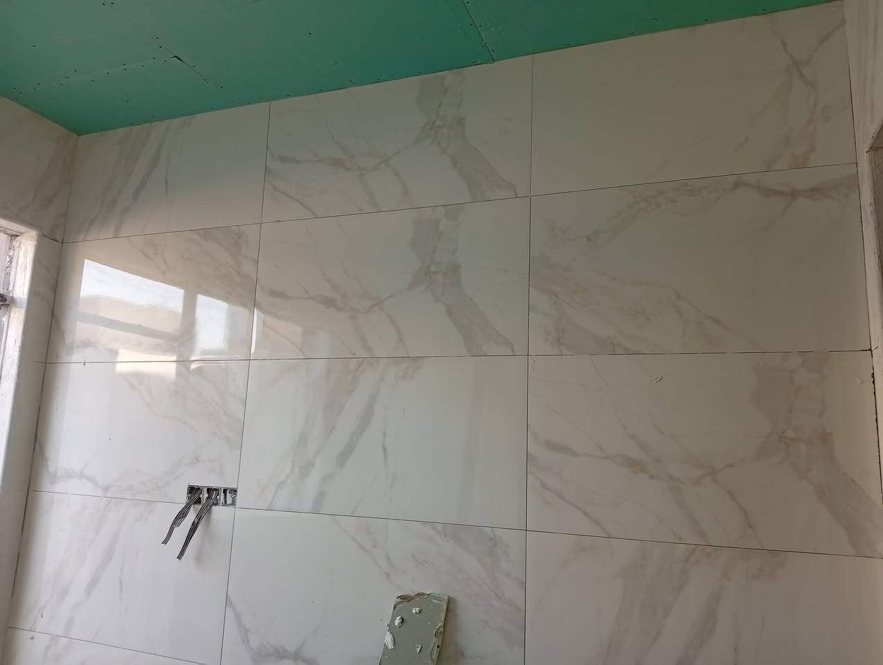 سلام عليكم خلفه سراميك درجه وآله
حلين متفرغ ***********
