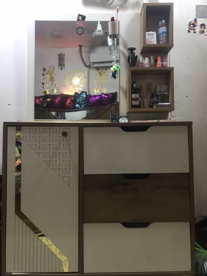 سلام عليكم اخواني عندي كنتور 4 بيبان ورفوف مجرات بيها كنتور 2 بابين رف او مجره وميز
وميز سعره 950 الالف رايدهن عنوان بغداد الحرية


**إذا كنت صاحب هذا الإعلان وتريد حذفه لأي سبب، رجاءا أرسل رسالة إلى الدعم الفني**